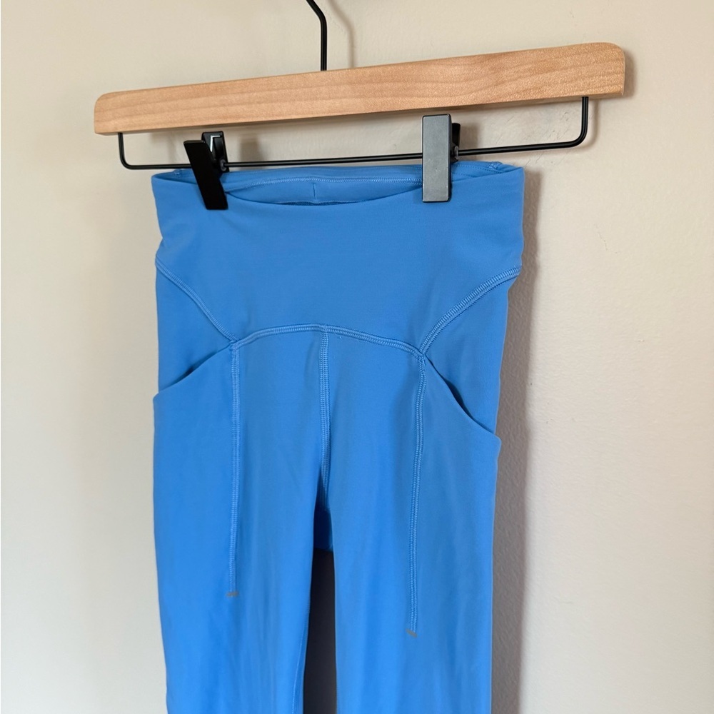 Lululemon • Power Thru High‎ Rise Blue Tight 25" Four Way Stretch Sz 0 Pockets - Picture 6 of 13